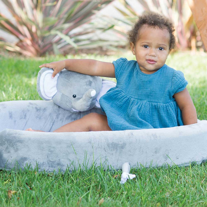 lulyzoo toddler lounge - outdoor lifestyle